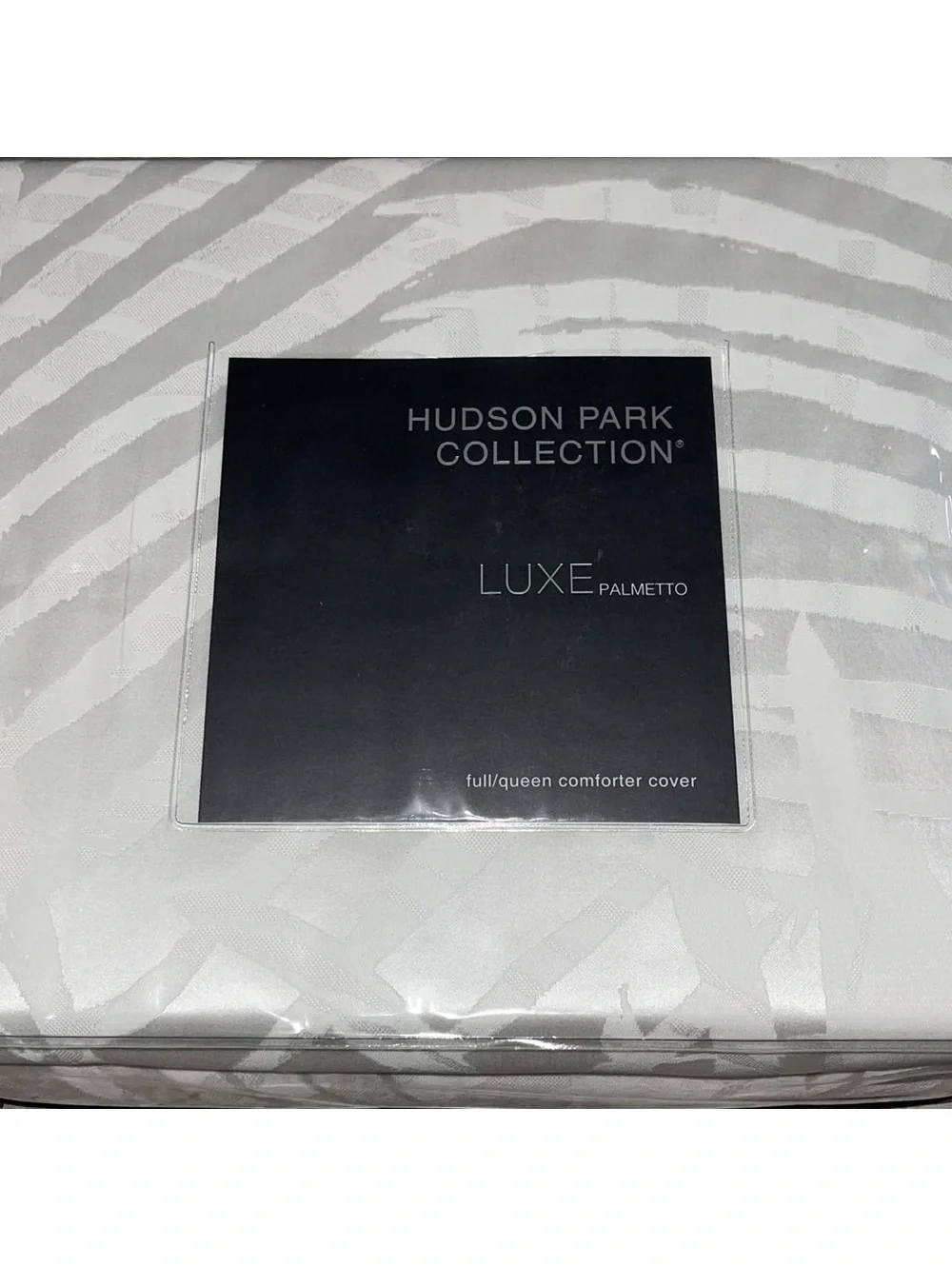 Hudson Park Palmetto Silk Blend Queen Duvet Cover + 2-Pillow Shams in White NWT